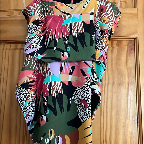 NWT-Bleu Rod Beatty-Swimsuit-Size 12 - Picture 10 of 12